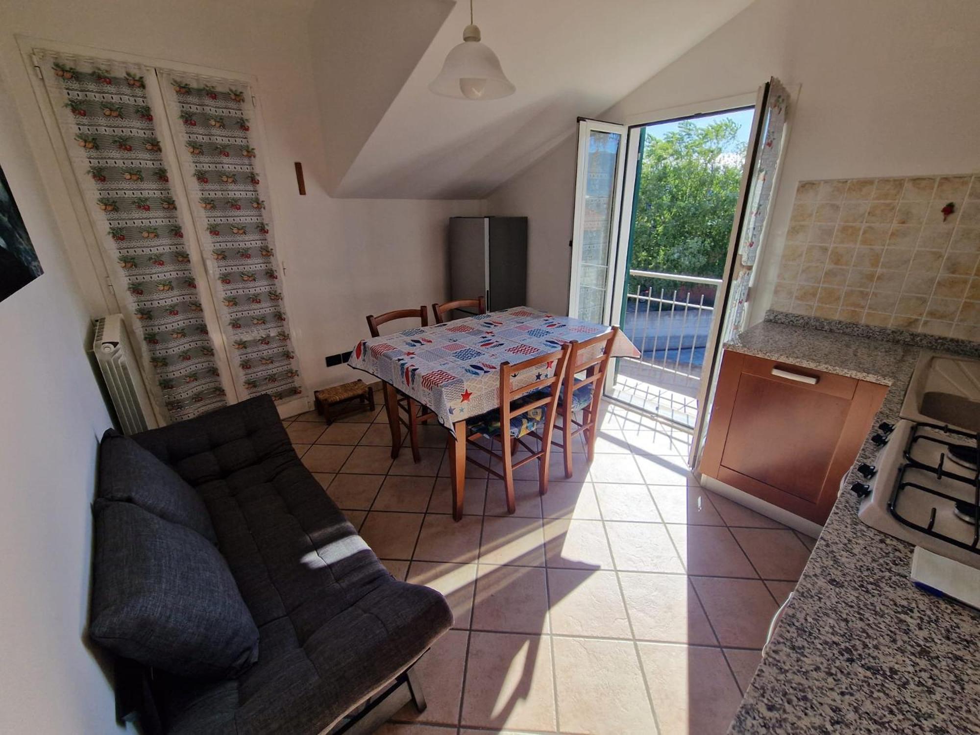 Palm House Apartment Албенга Екстериор снимка